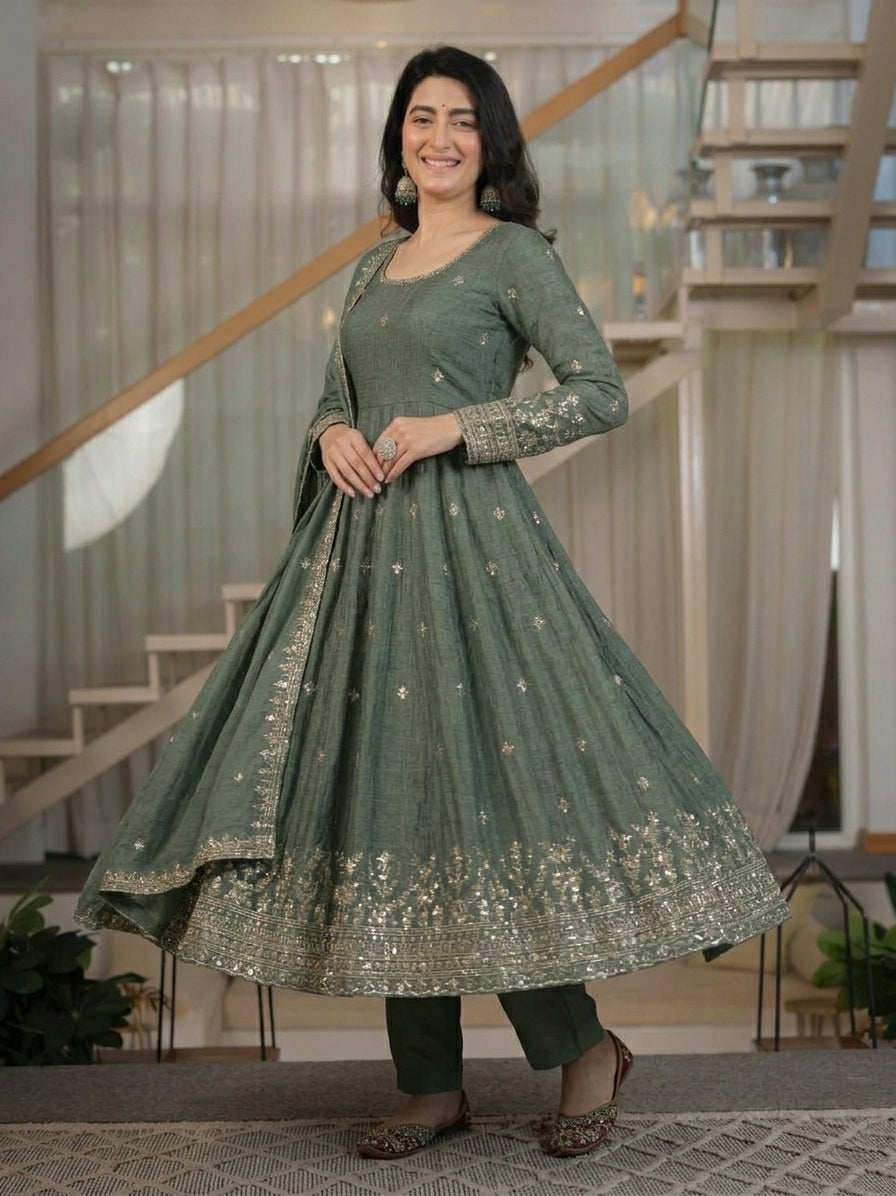 Aariza Graceful Anarkali Set