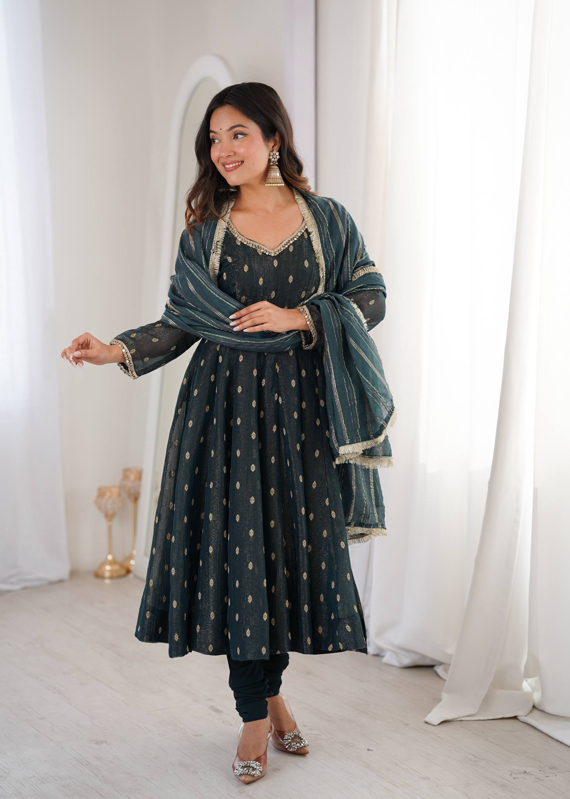Kiara Crunchy Silk Jacquard Gown Set