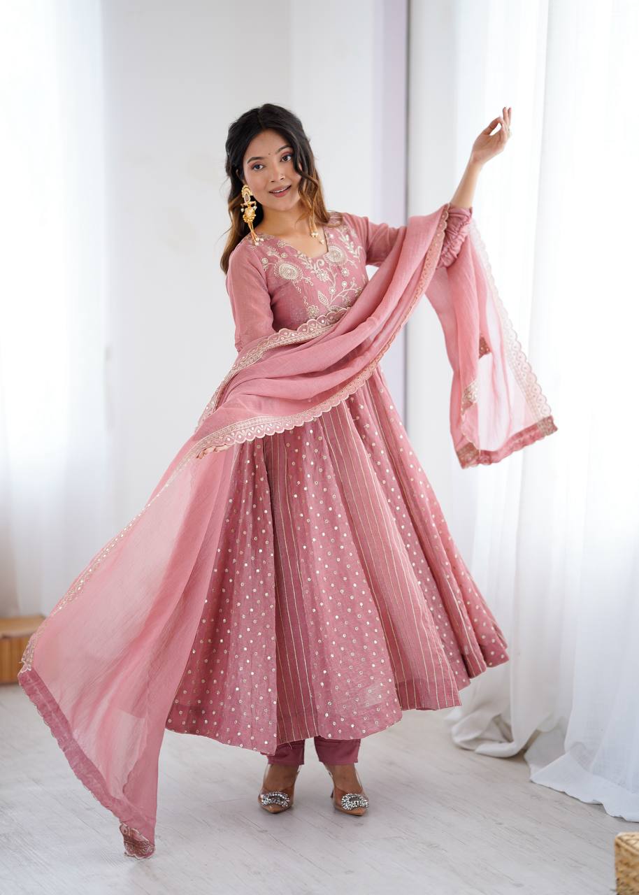 Ravelya Roman Silk Flair Suit Set