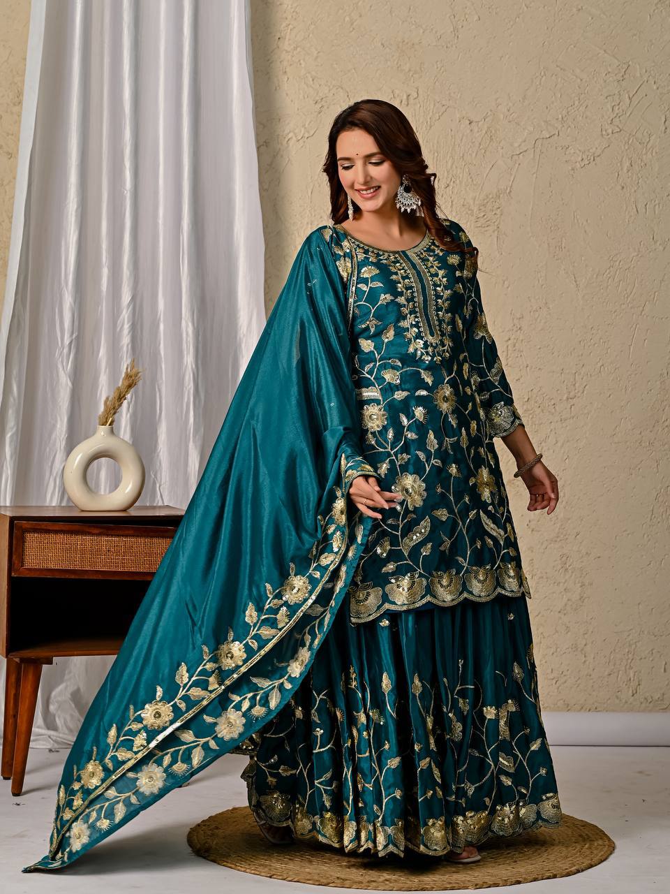 Elowen Chinnon Lehenga Luxe Set