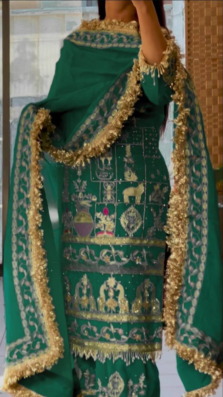 Avenra Crep Dhoti Elegance Set