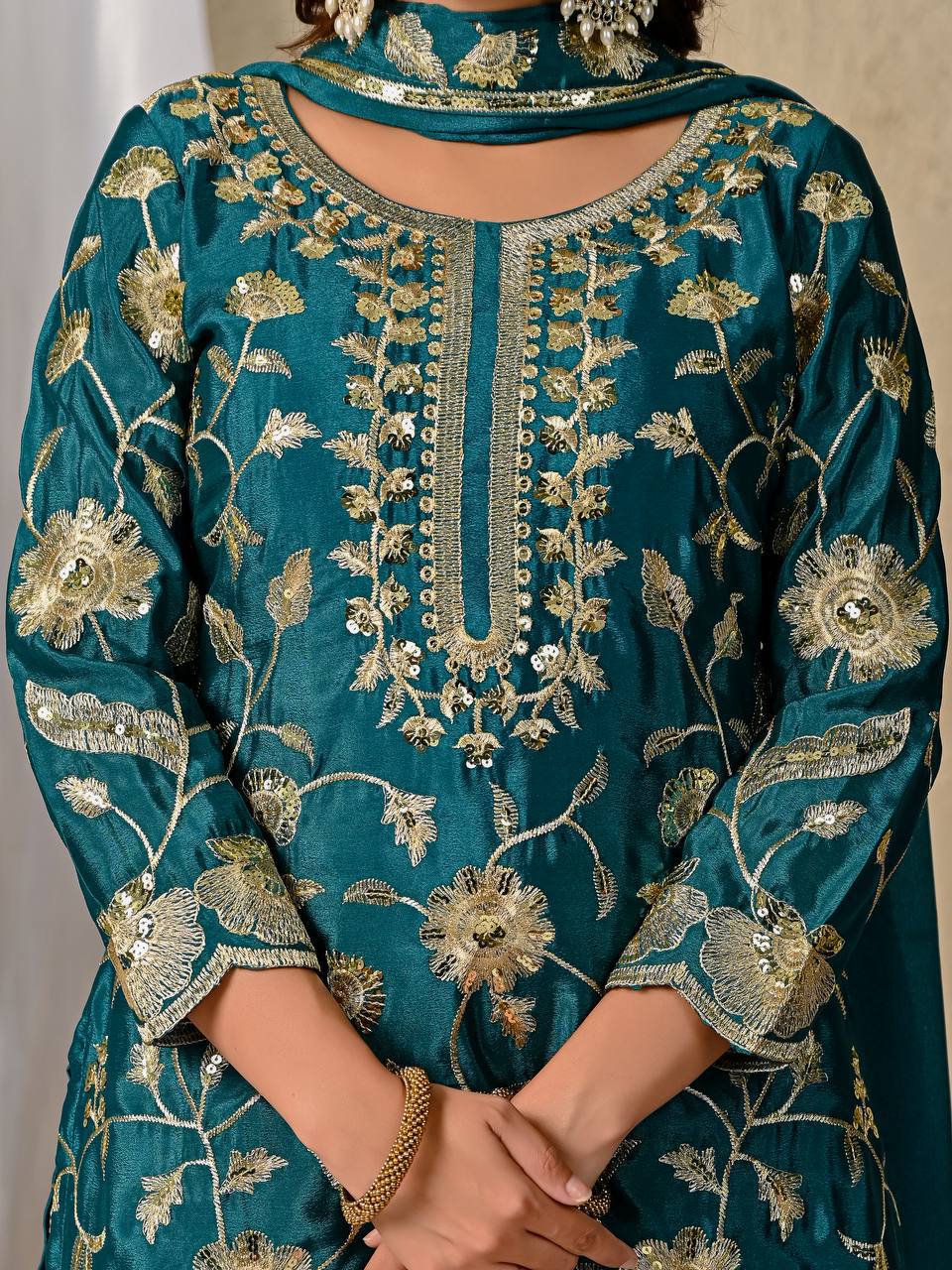 Elowen Chinnon Lehenga Luxe Set