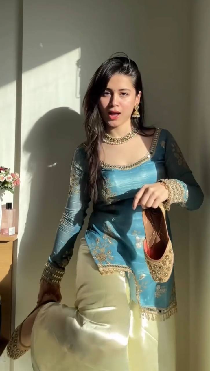 Anaya Aqua Grace Sharara Se