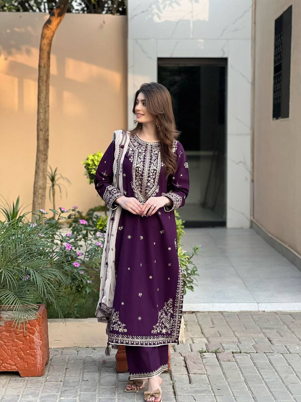 Kiara Faux Georgette Elegance Suit Set
