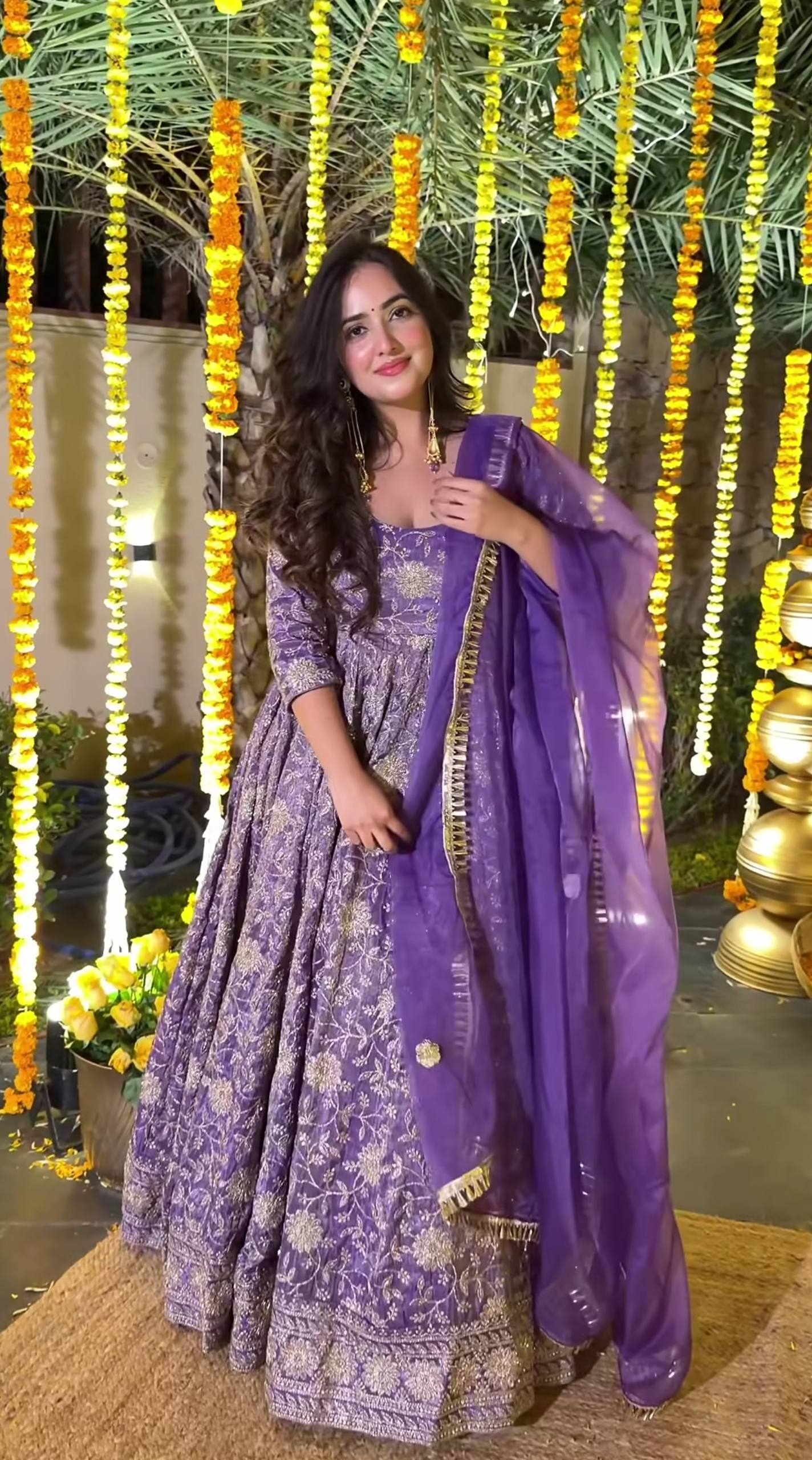 Aarziva Crunchy Silk Anarkali Set