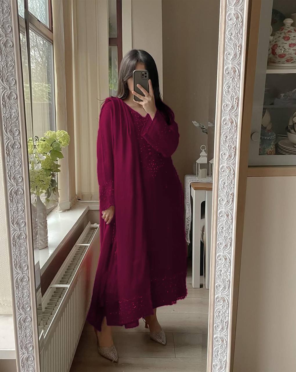 Velrisa Elan Suit Set