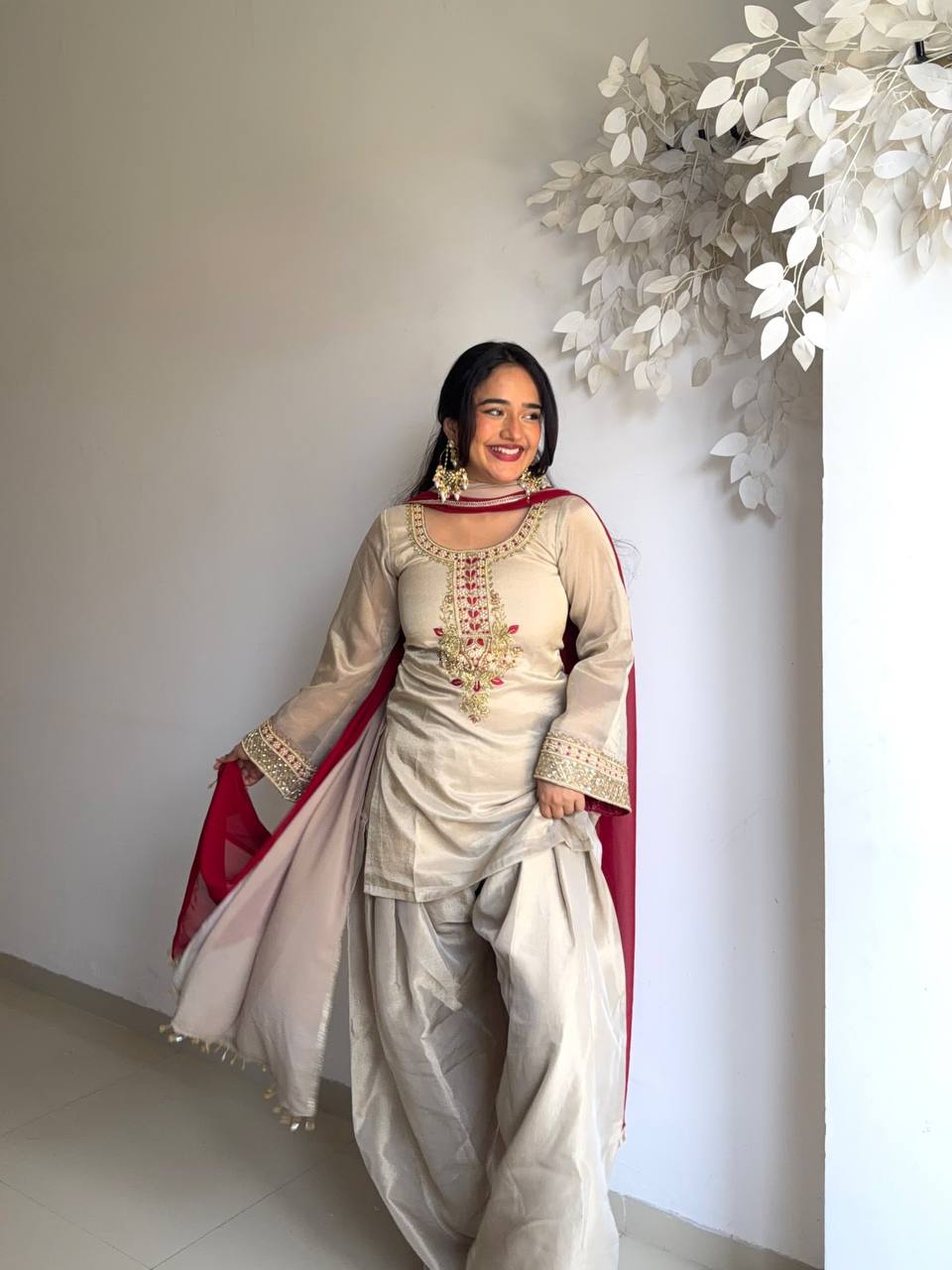 Inaya Royal Farshi Suit Set