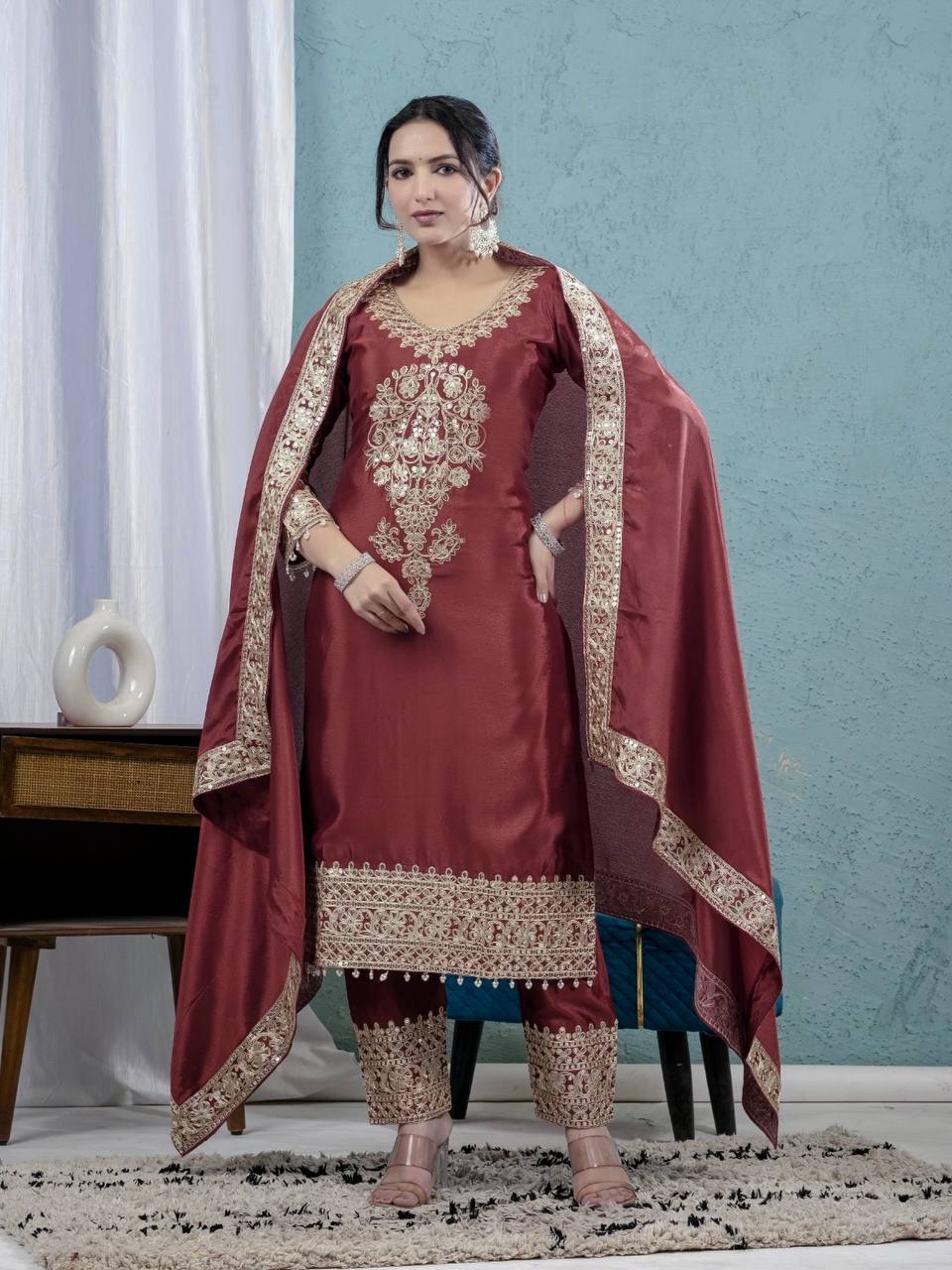 Elyra Chinnon Code Grace Suit Set