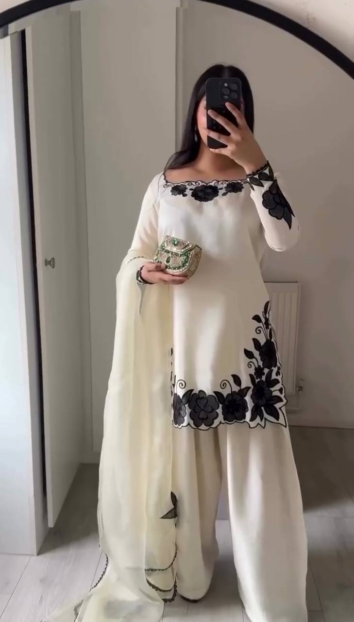 Zareva Fendy Silk Thread Farshi Set