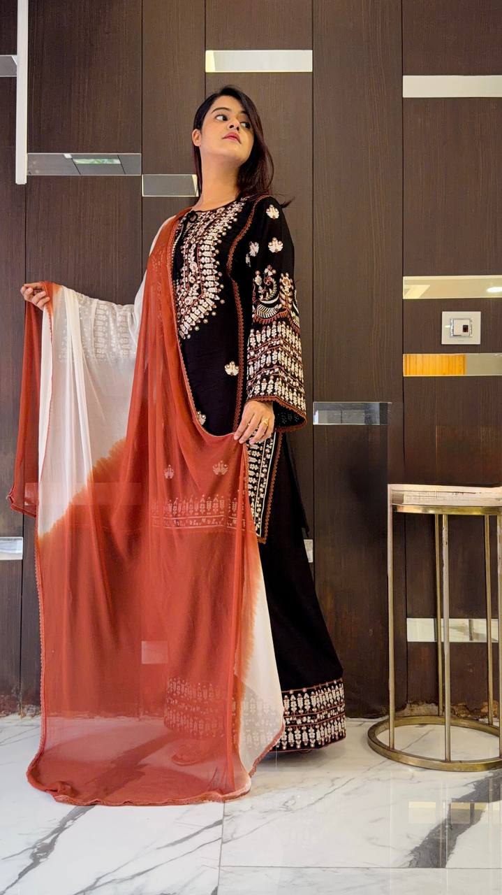 Navira Rayon Thread Farshi Set