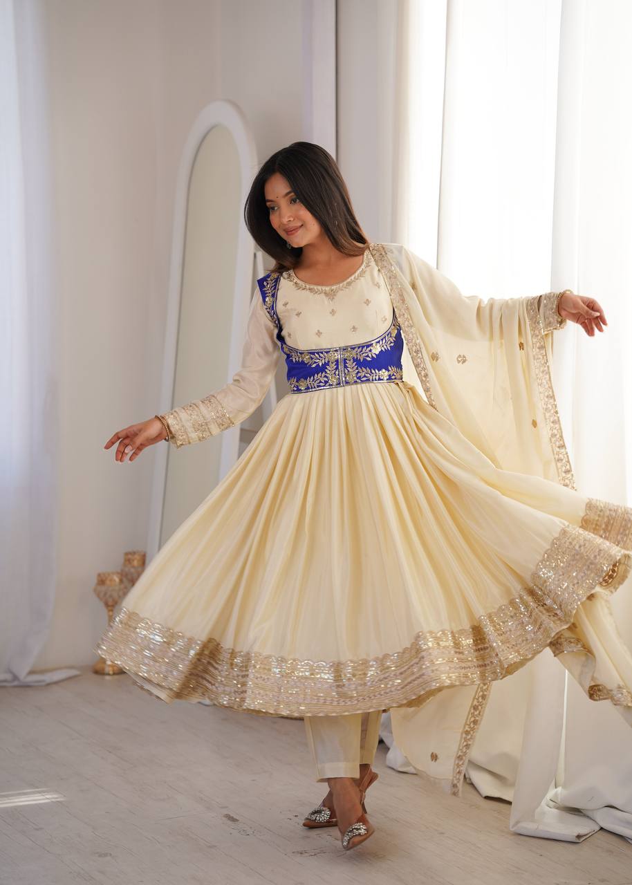 Avelora Chinon Silk Koti Anarkali Set