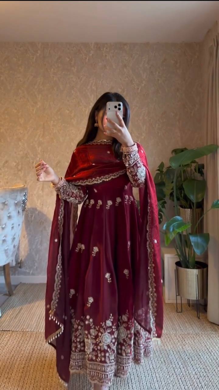 Serelina Fendy Silk Anarkali Set