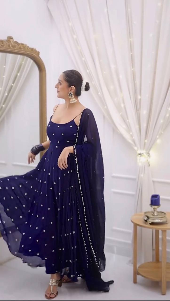 Velmira Fendy Silk Flair Set