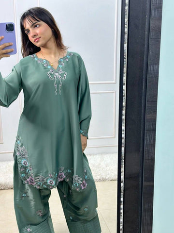 Zoya Aafreen Thread Sequence Farshi Salwar Suit Set
