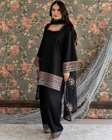 Zehra Aafreen Thread Sequence Crepe Farshi Suit Set