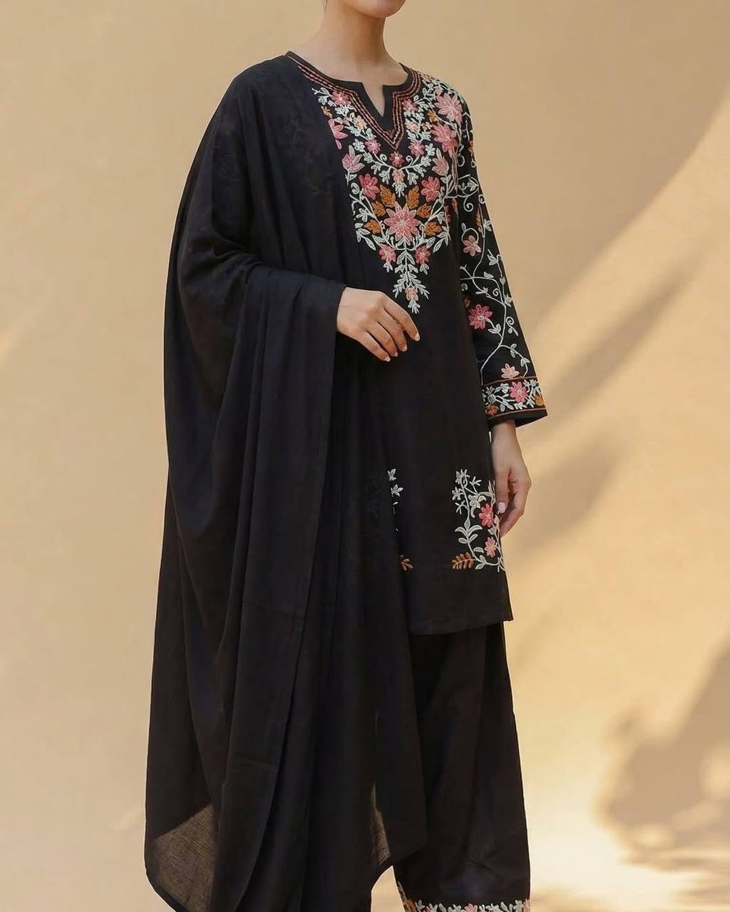 Navira Roman Silk Farshi Set