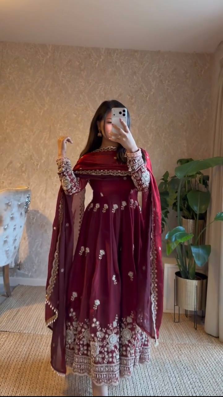 Serelina Fendy Silk Anarkali Set