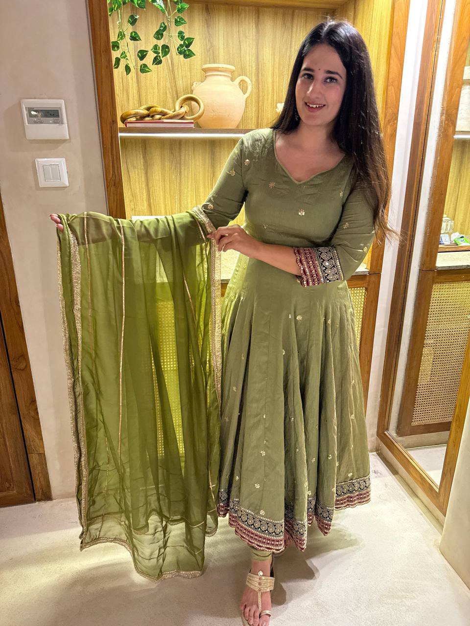 Royal Vichitra Silk Anarkali Set
