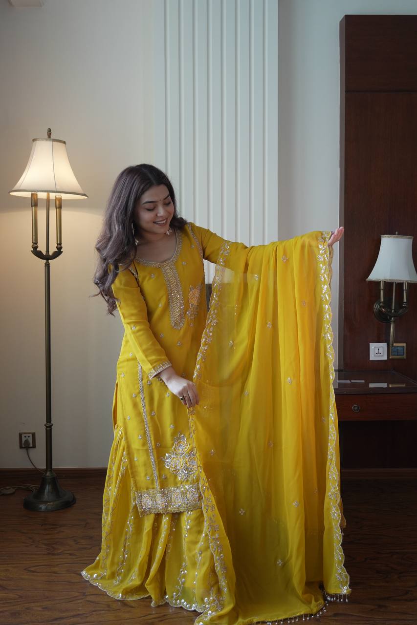 Aafreen Noor Gharara Set