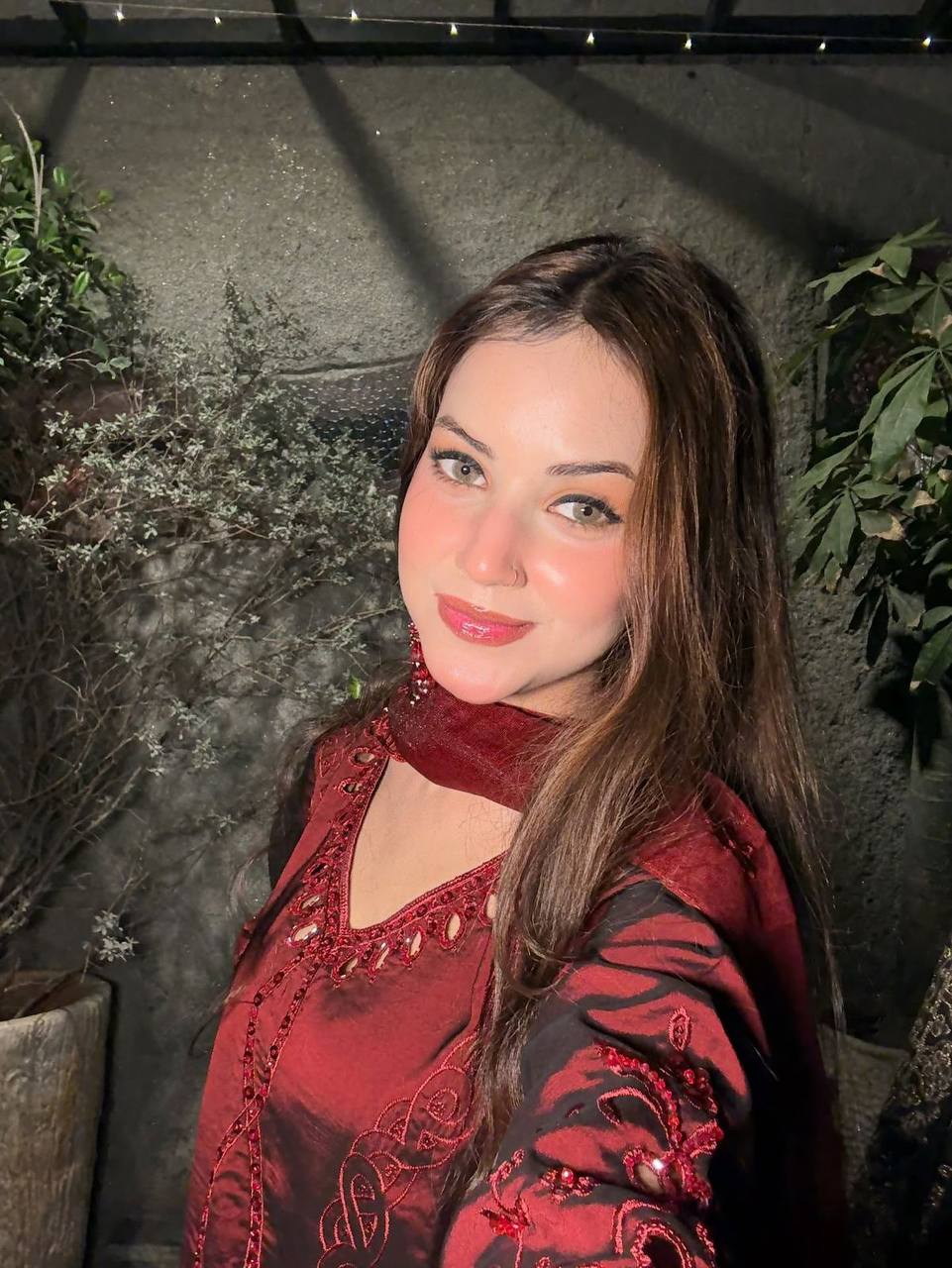 Saira Ruby Roman Set