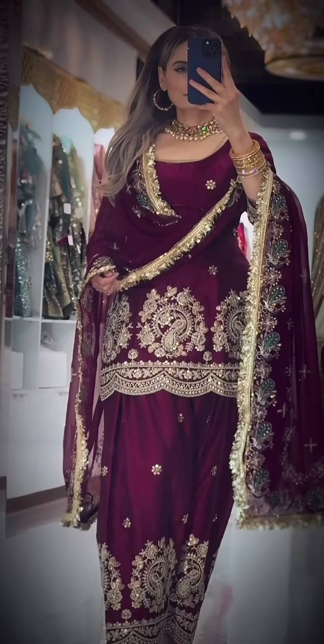 Zehvika Crushi Silk Farshi Set