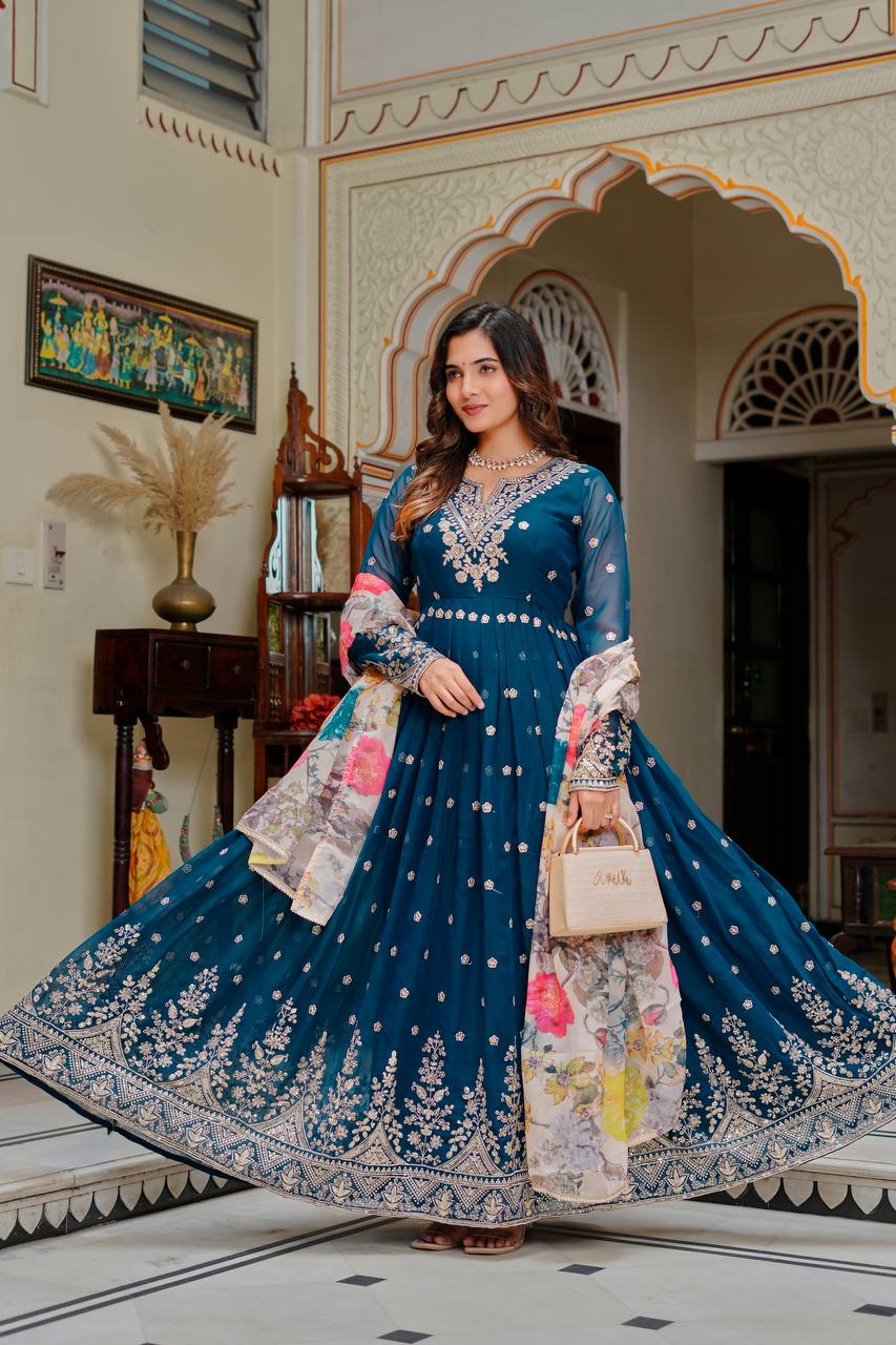 Neyrisa Georgette Flair Gown Set