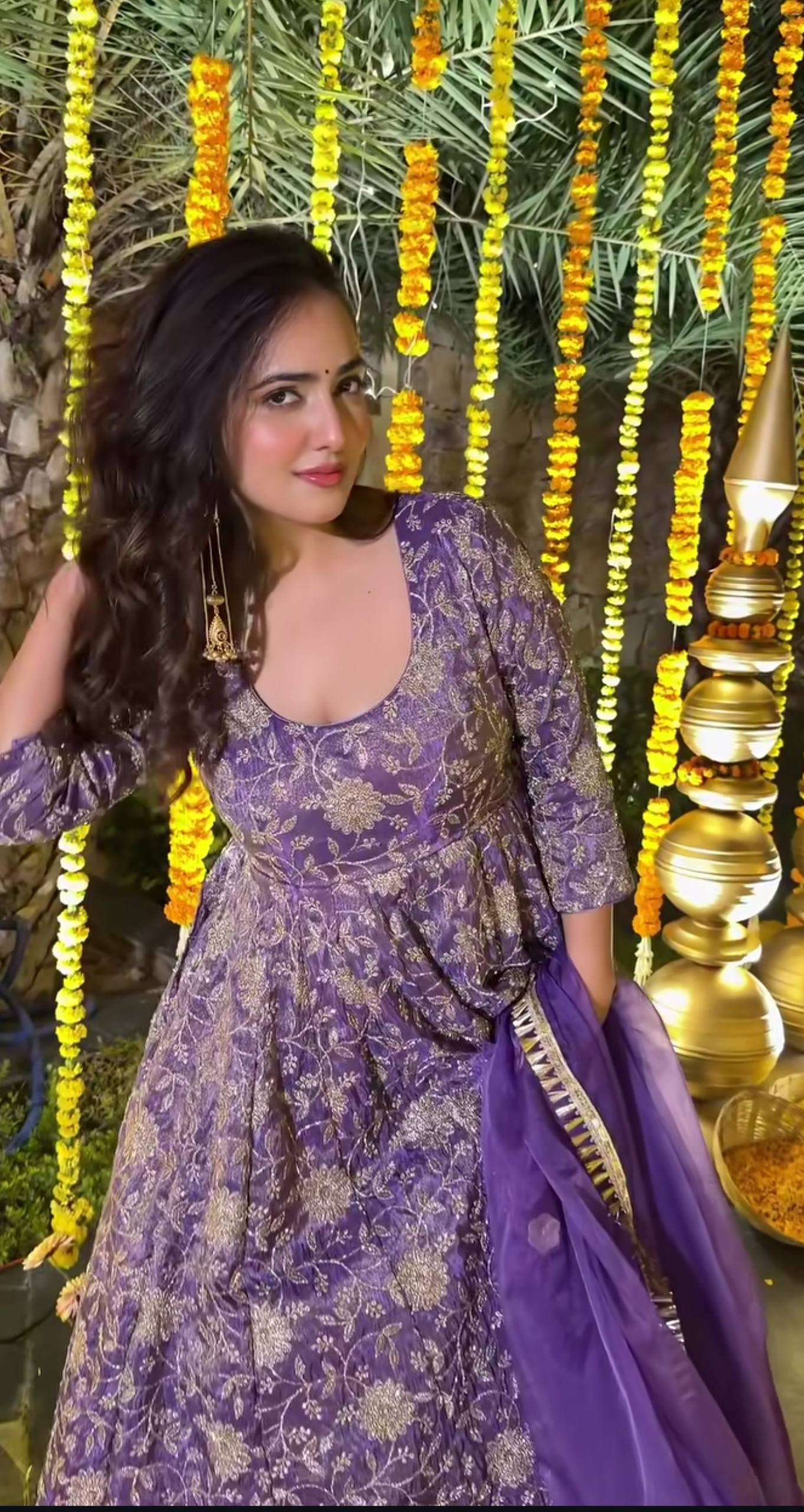 Aarziva Crunchy Silk Anarkali Set