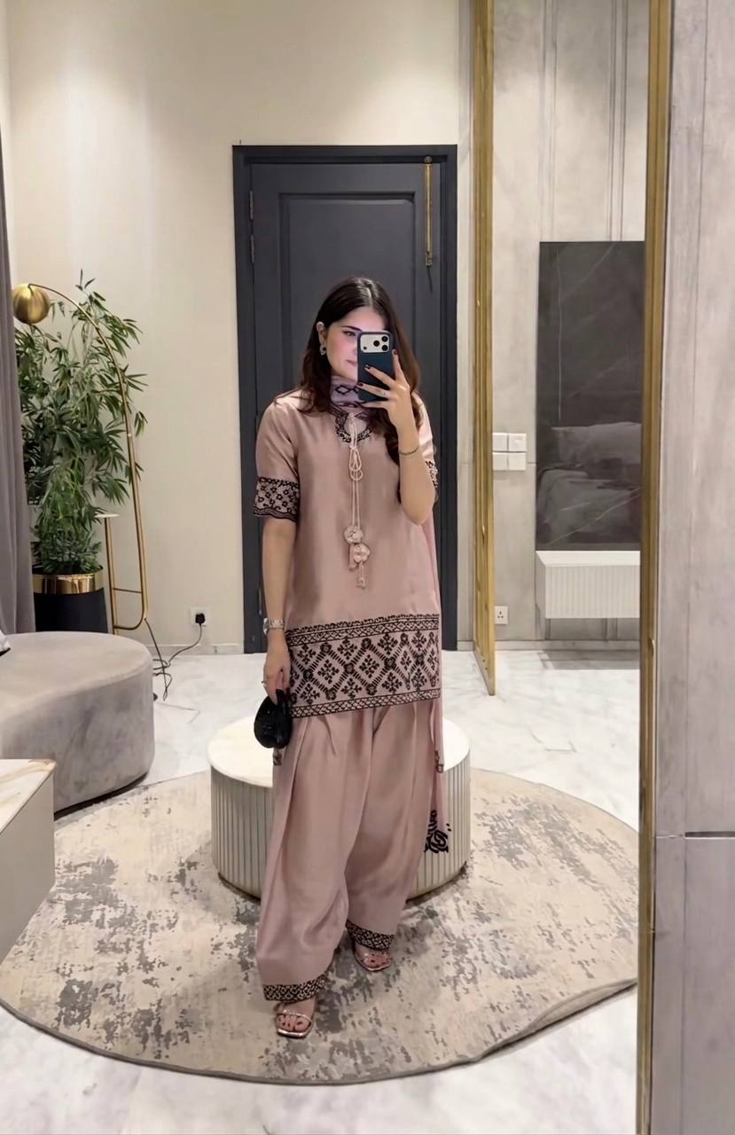 Meher Threadwork Crepe Silk Farshi Set