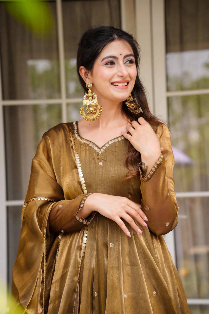 Saira Meher Jimi Choo Graceful Anarkali Suit Set with Lace Dupatta