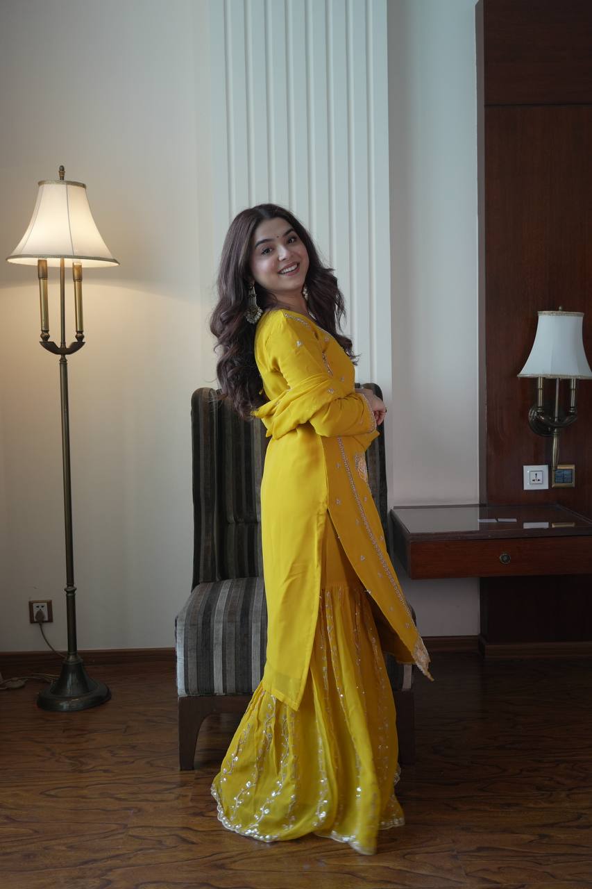 Aafreen Noor Gharara Set