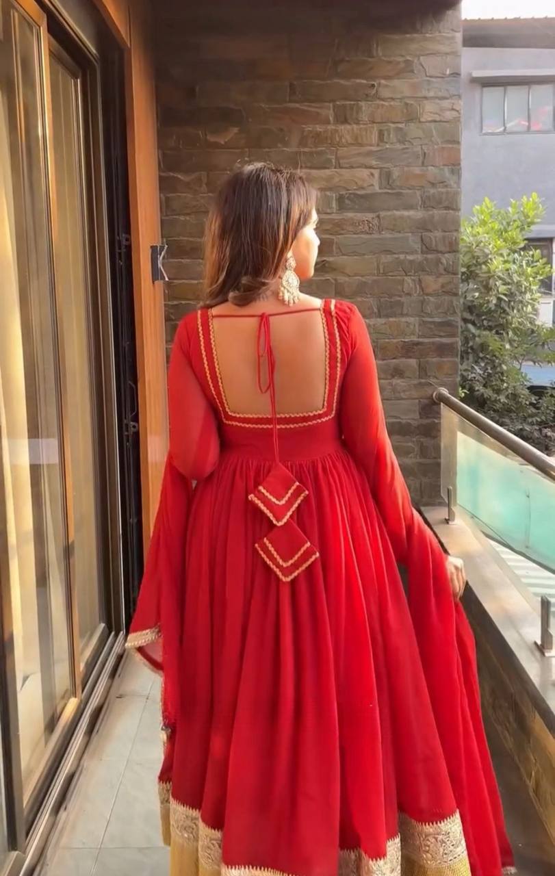 Vashnavi Vintage Anarkali Suit Set