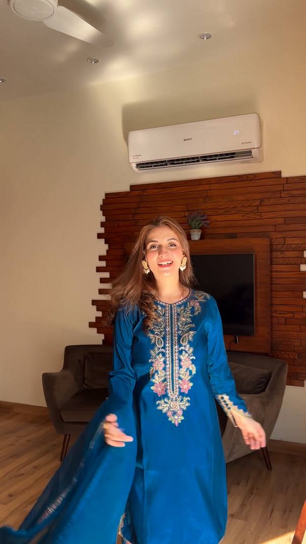 Rida French Crepe Embroidered Farshi Set