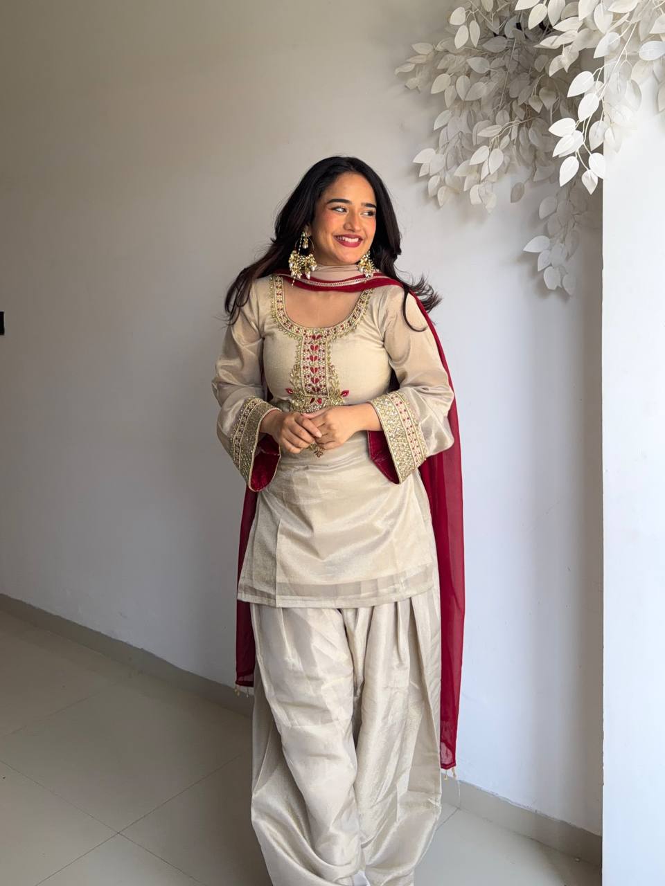 Inaya Royal Farshi Suit Set