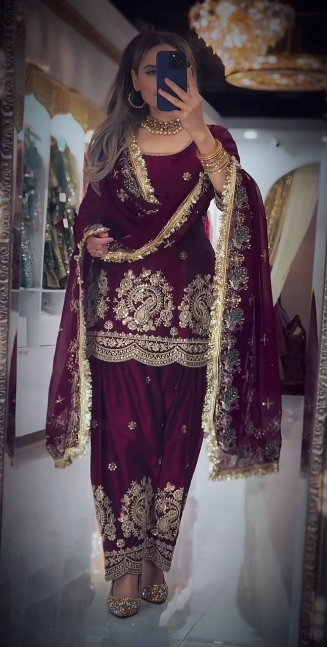 Zehvika Crushi Silk Farshi Set