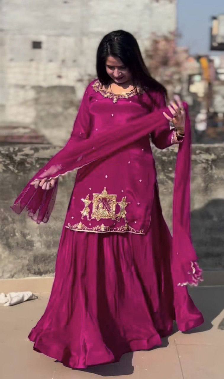 Zeraya Crep Silk Handwork Lehenga Set