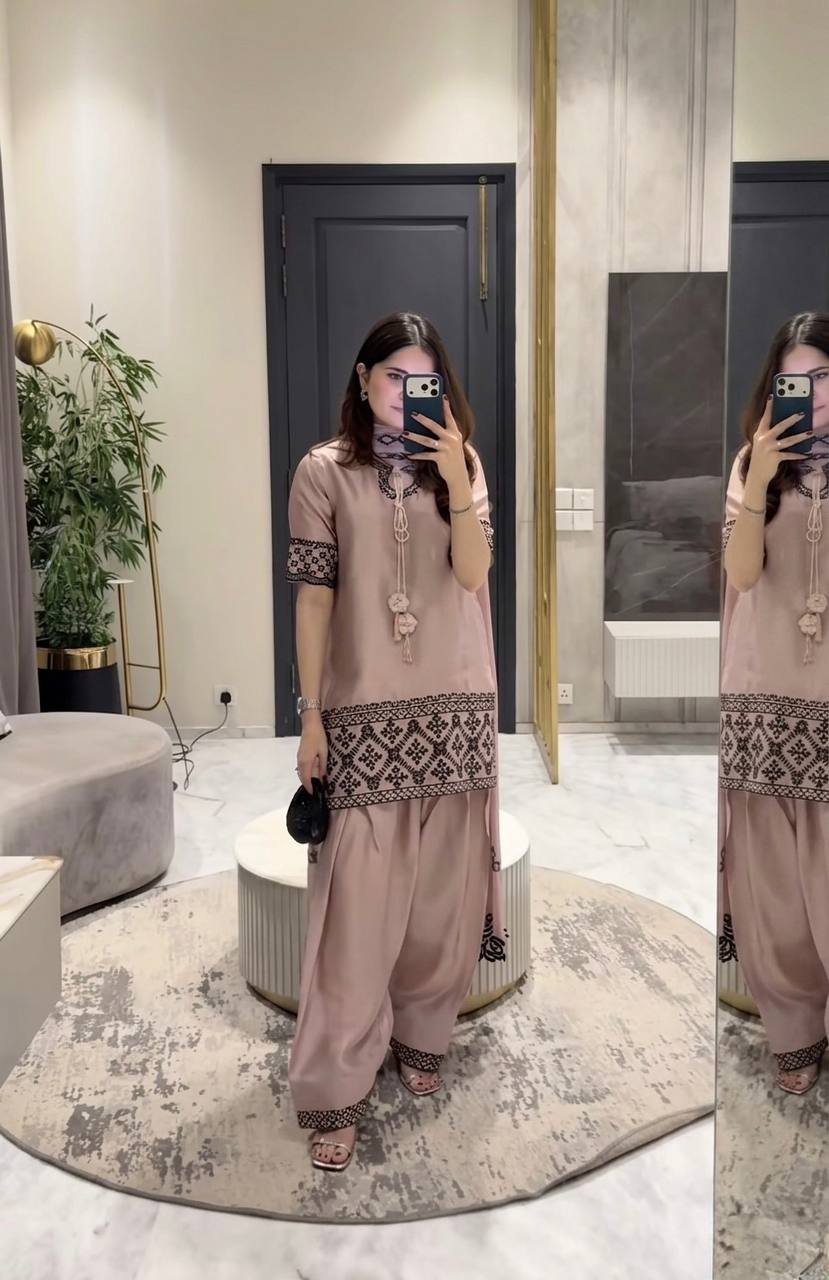 Meher Threadwork Crepe Silk Farshi Set