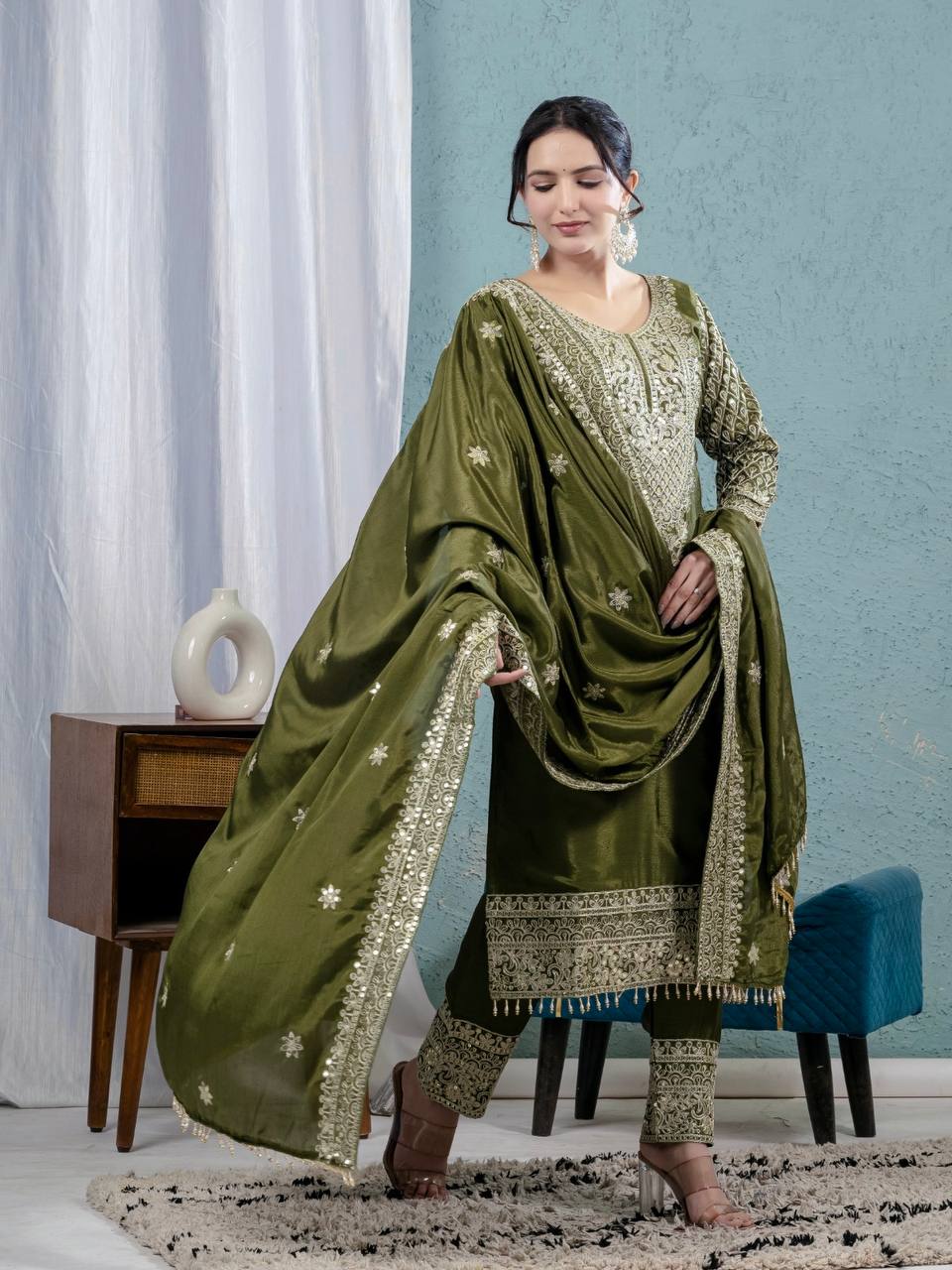 Zivika Chinnon Code Embroidered Suit Set