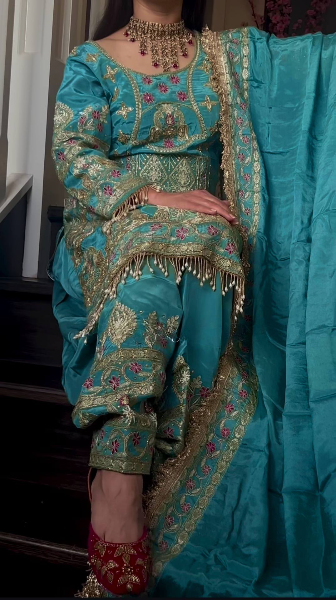 Avenra Crep Dhoti Elegance Set