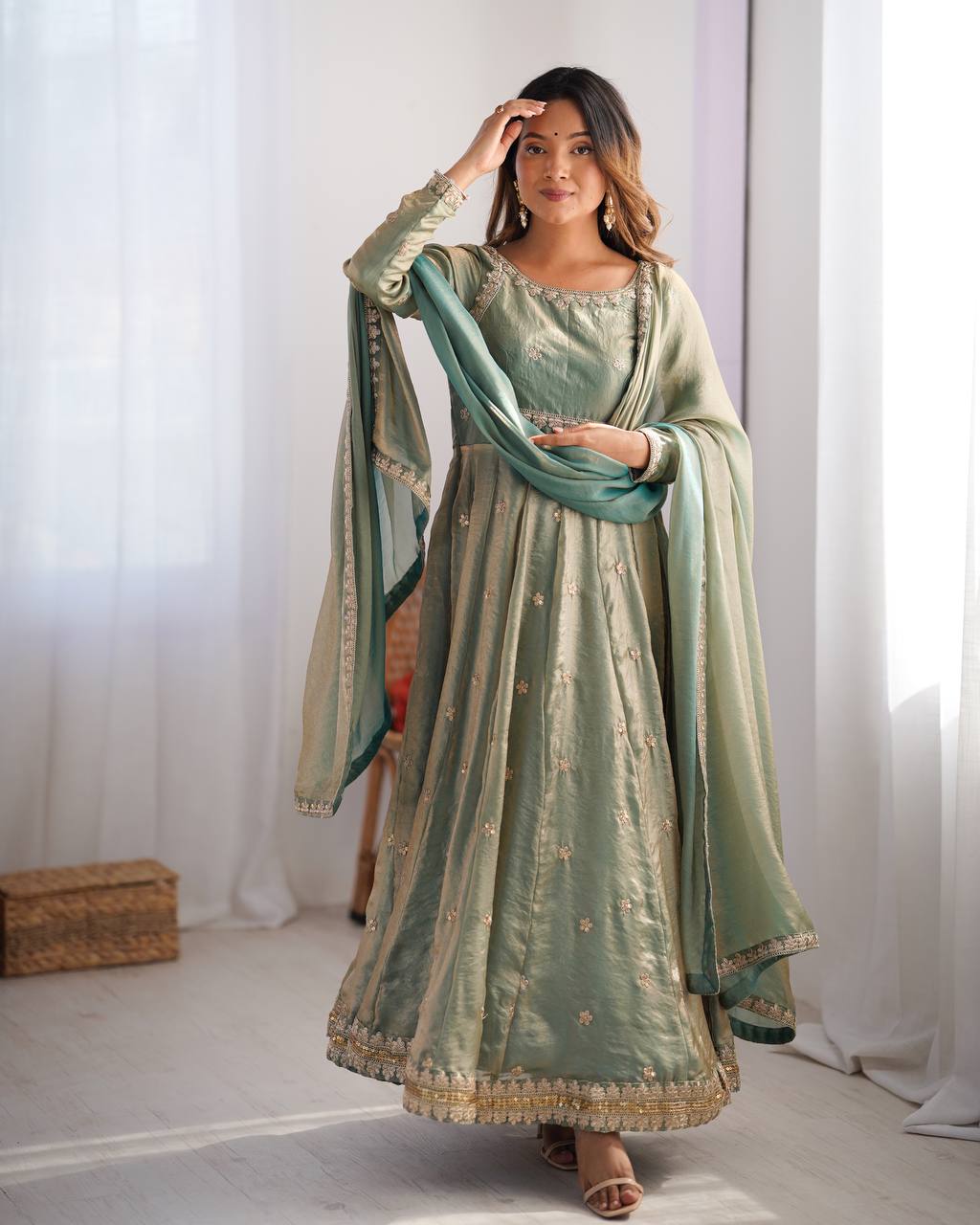 Elyndra Fandy Silk Designer Gown Set