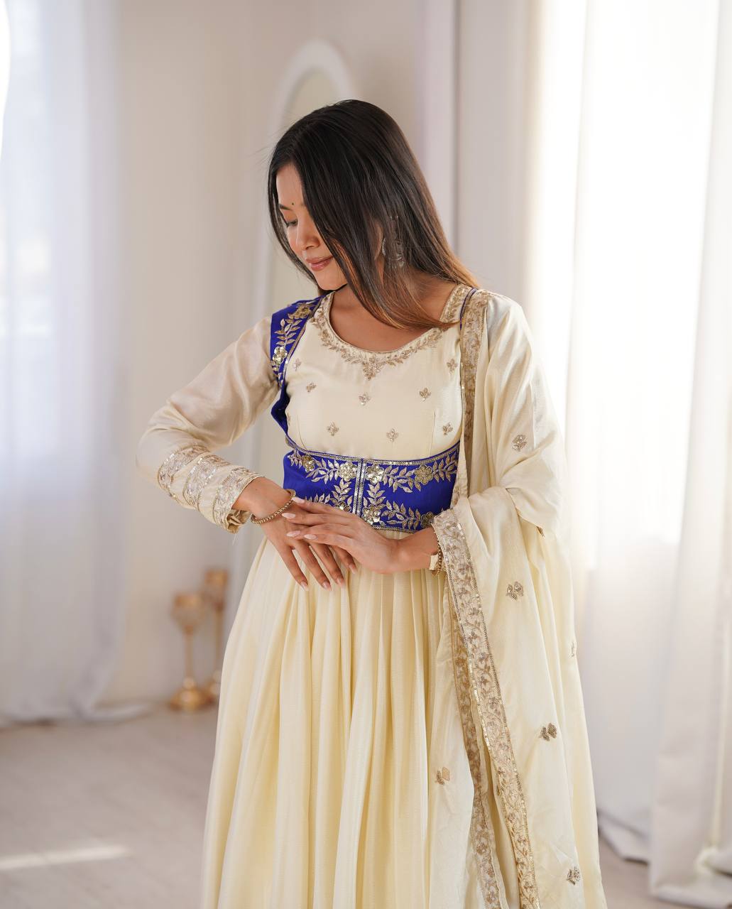 Avelora Chinon Silk Koti Anarkali Set
